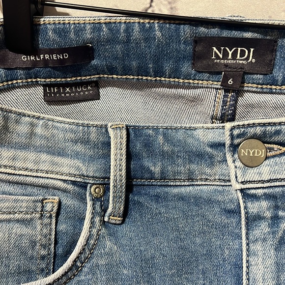 NYDJ girlfriend size 6 - Picture 7 of 7